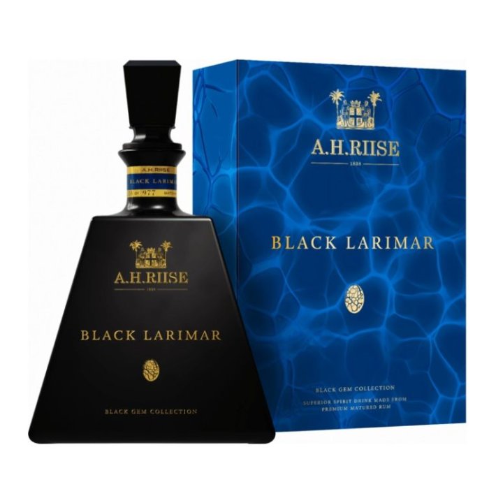 Rum A.H. Riise Black Larimar 45,2% 0,7L