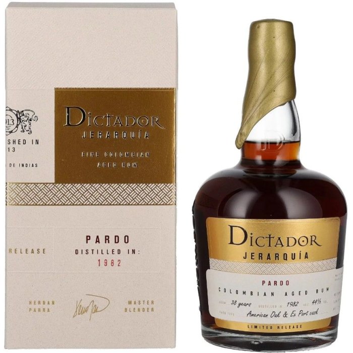 Rum Dictador Jerarquia 38y Pardo 44% 0,7L